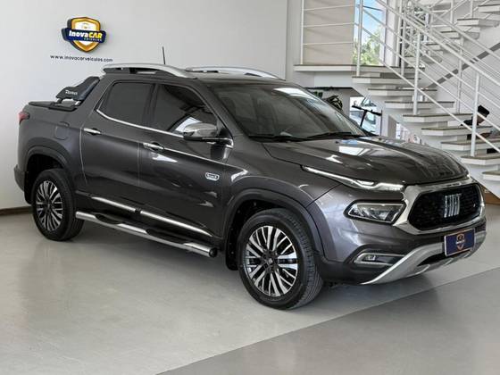 FIAT TORO 2.0 16V TURBO DIESEL RANCH 4WD AT9 FIAT TORO 2.0 16V TURBO DIESEL RANCH 4WD AT9